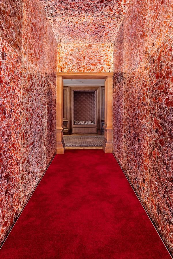 Virgin Hotels Единбург Екстер'єр фото The entrance to the nightclub